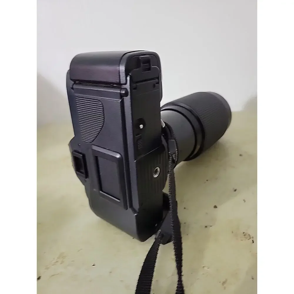 Canon T70 35mm SLR Camera with 70-210mm Lens Power Tested
